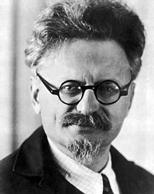 220px-Leon_Trotsky,_1930s.jpg